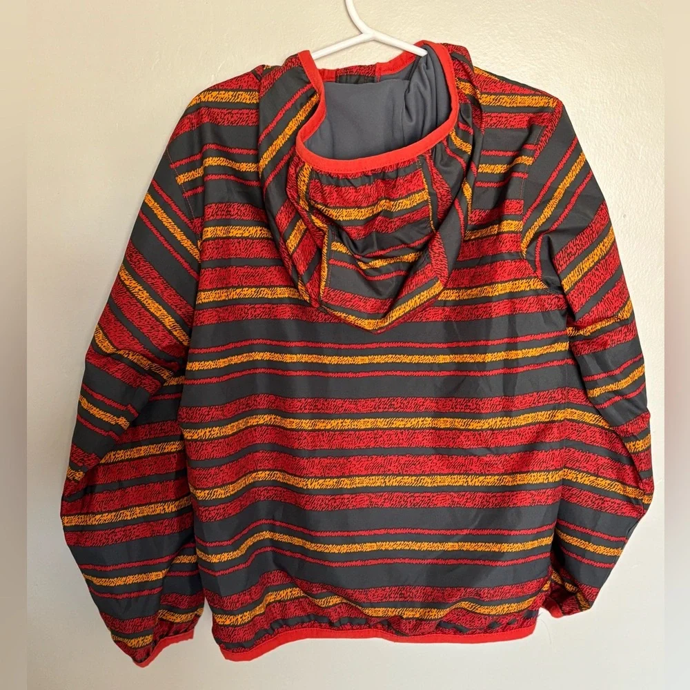 Columbia XS Youth Omni-Wick water resistant Red and Black Striped Jacket fullzip